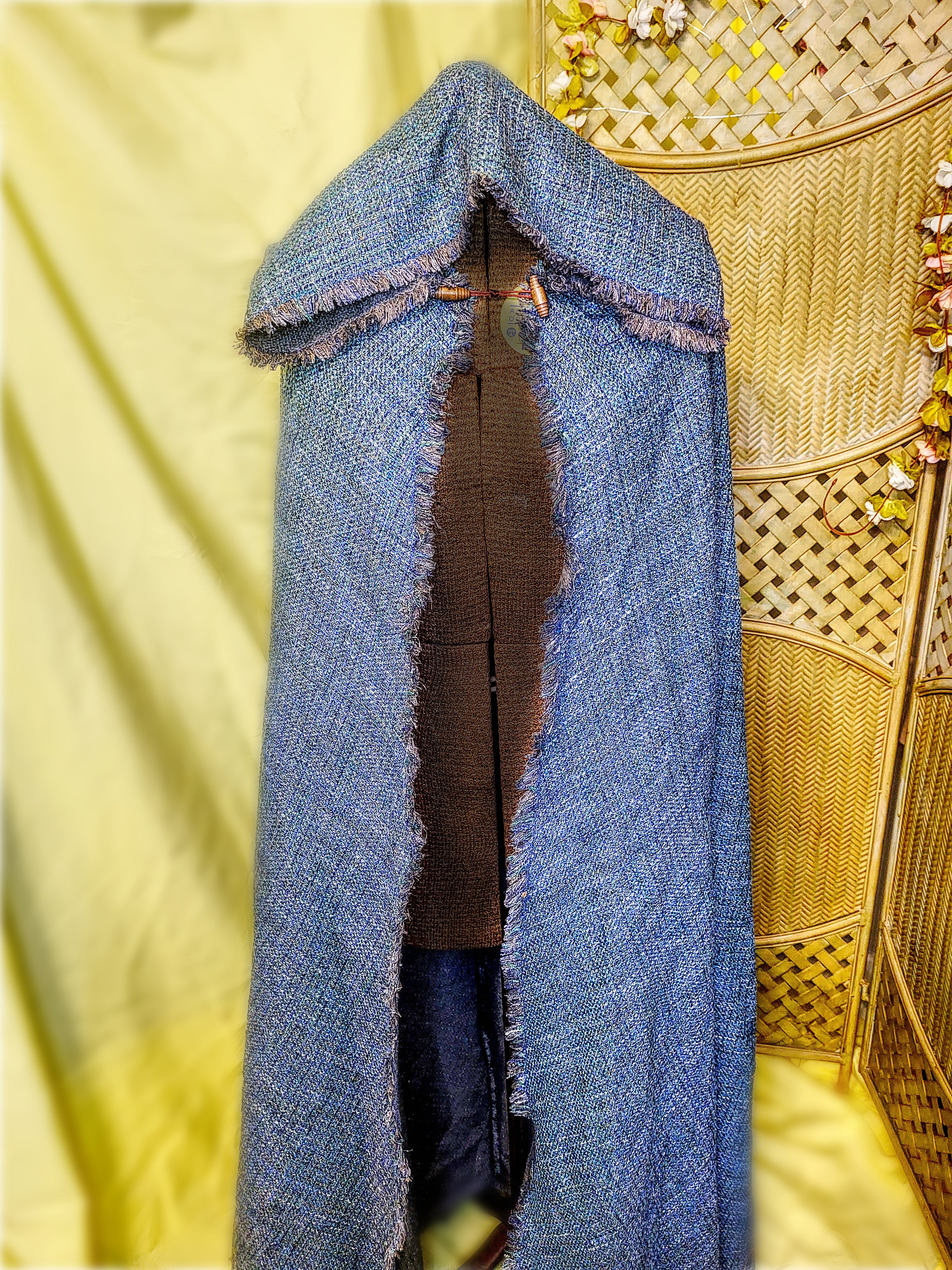 Cloak of Many Pockets