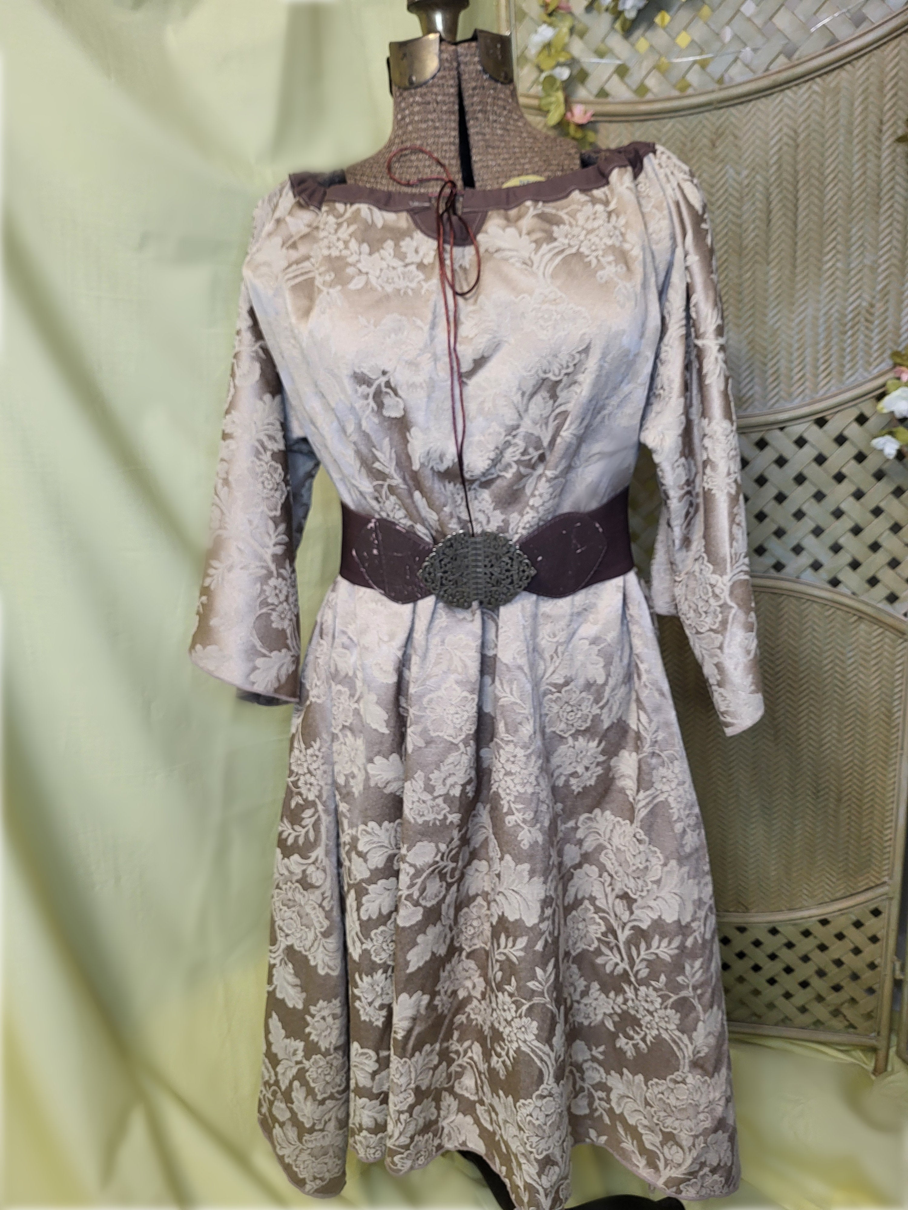 Gold Under Dress with Brown Collar