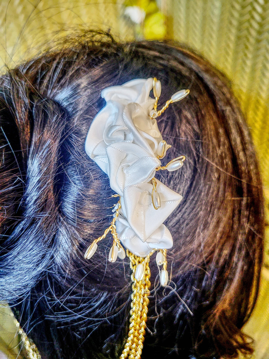 White & Gold Hair Ornament